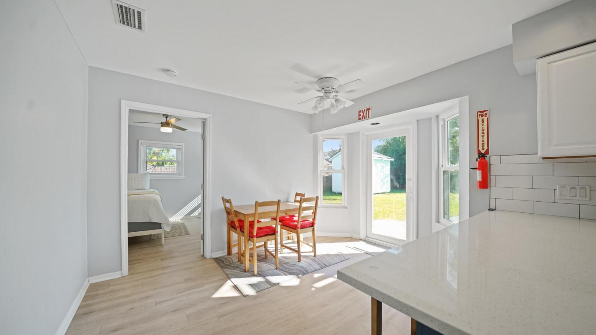 Jacksonville Beach Home - Walk To Beach, Bars & Restaurants - Pet Friendly エクステリア 写真